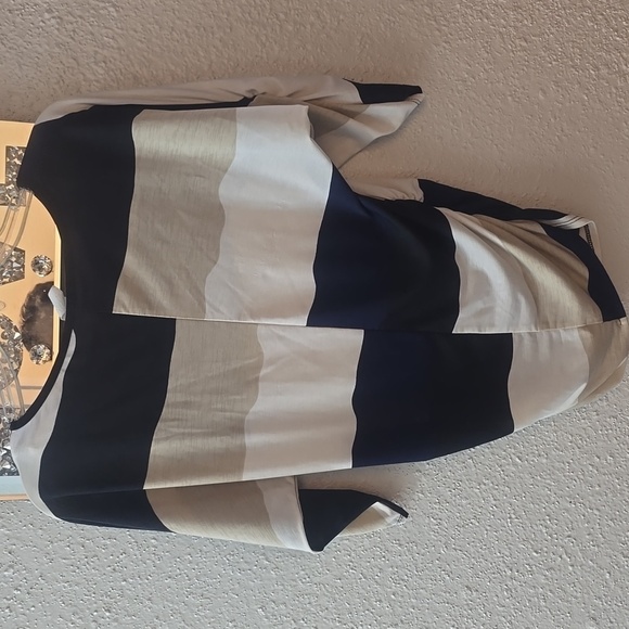 AGACI  BLOUSE - Picture 2 of 3